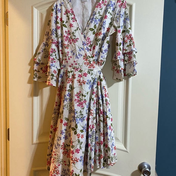 Calvin Klein Dresses & Skirts - Calvin Klein Floral Wrap Dress with Ruffle Sleeves, Cottage Core Romantic